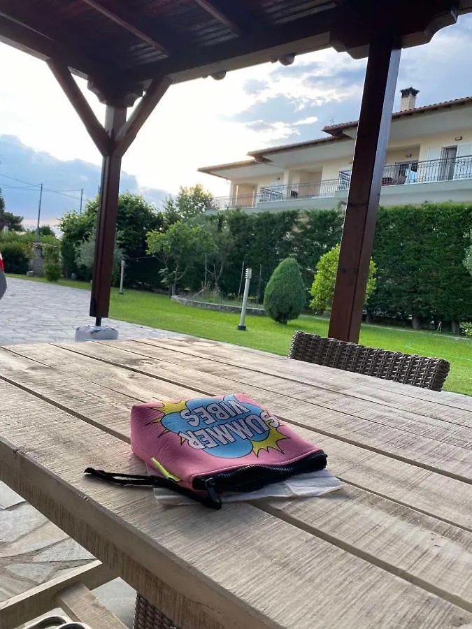 Villa Constanza Siviri 0*,